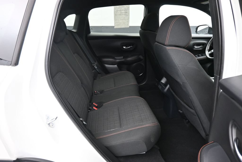 Certified 2024 Honda HR-V Sport image 31
