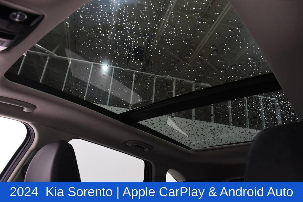 Used 2024 Kia Sorento S w/ Panoramic Sunroof Package image 28