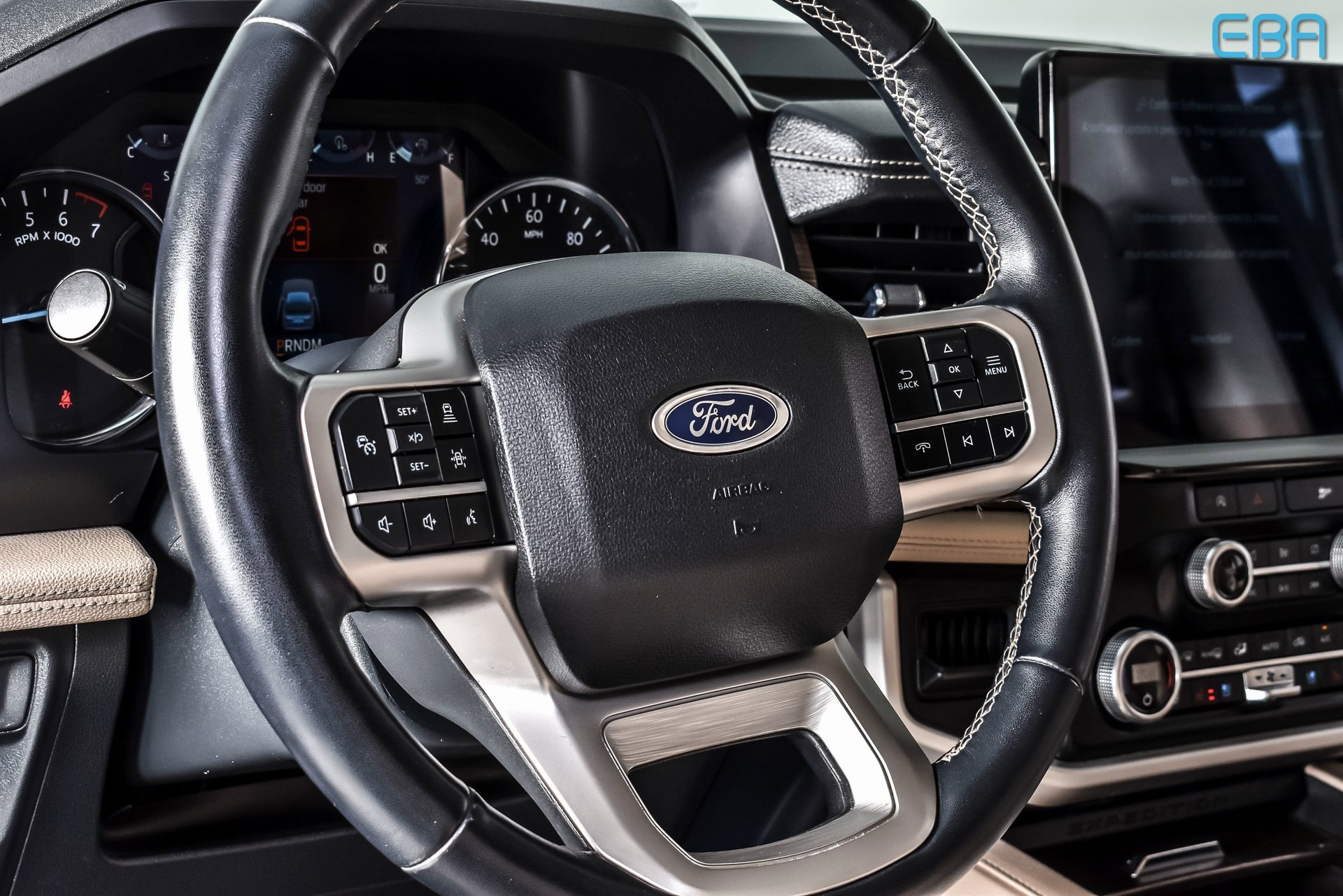 Used 2024 Ford Expedition Limited image 19