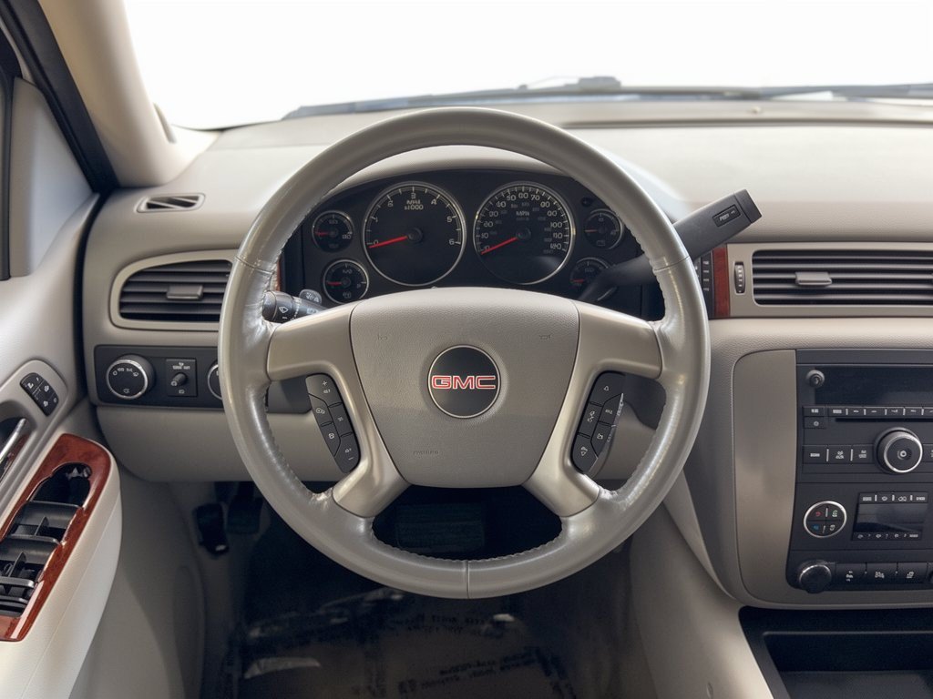 Used 2012 GMC Yukon XL SLT w/ SLT-2 Equipment Package AWD/4WD image 10