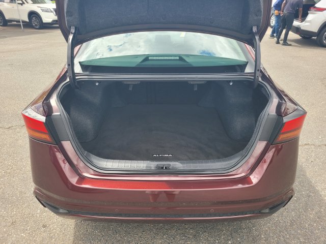 Certified 2025 Nissan Altima 2.5 SV FWD image 11