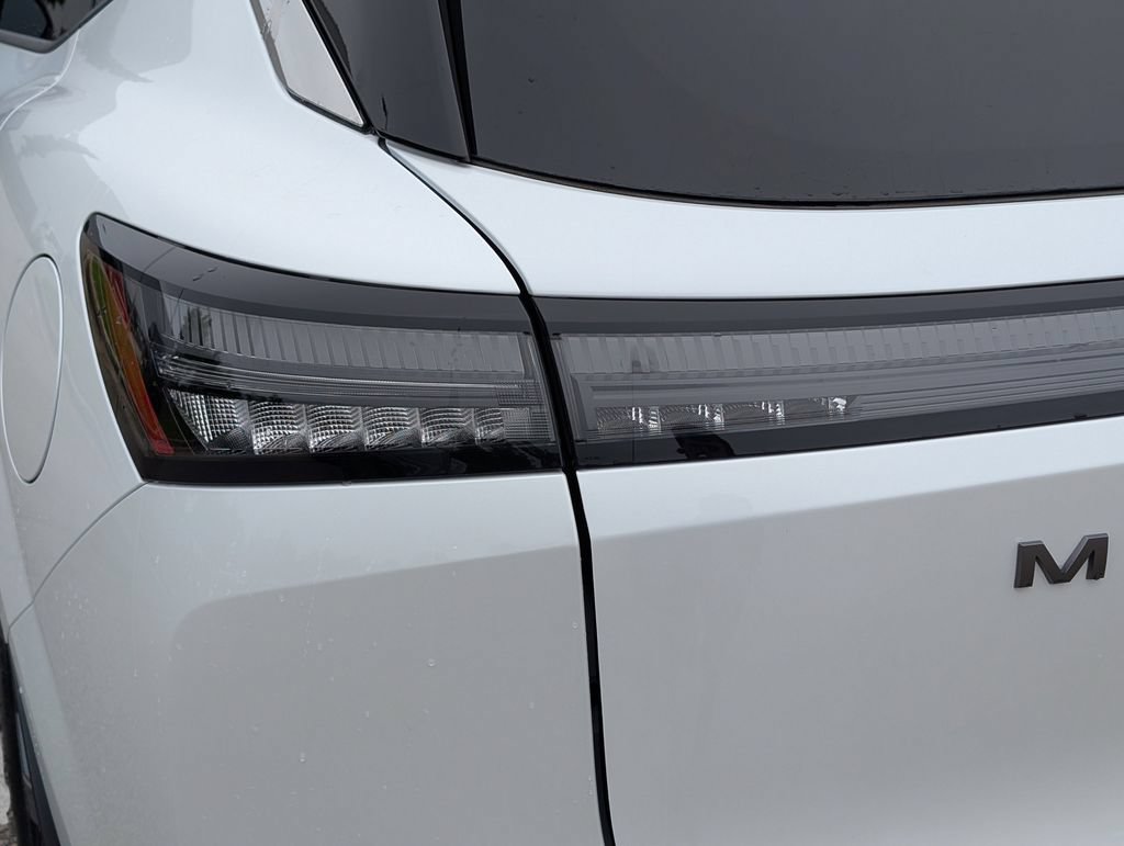 New 2025 Nissan Murano SL AWD/4WD image 13