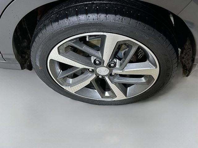 Used 2021 Hyundai Kona Limited AWD/4WD image 30