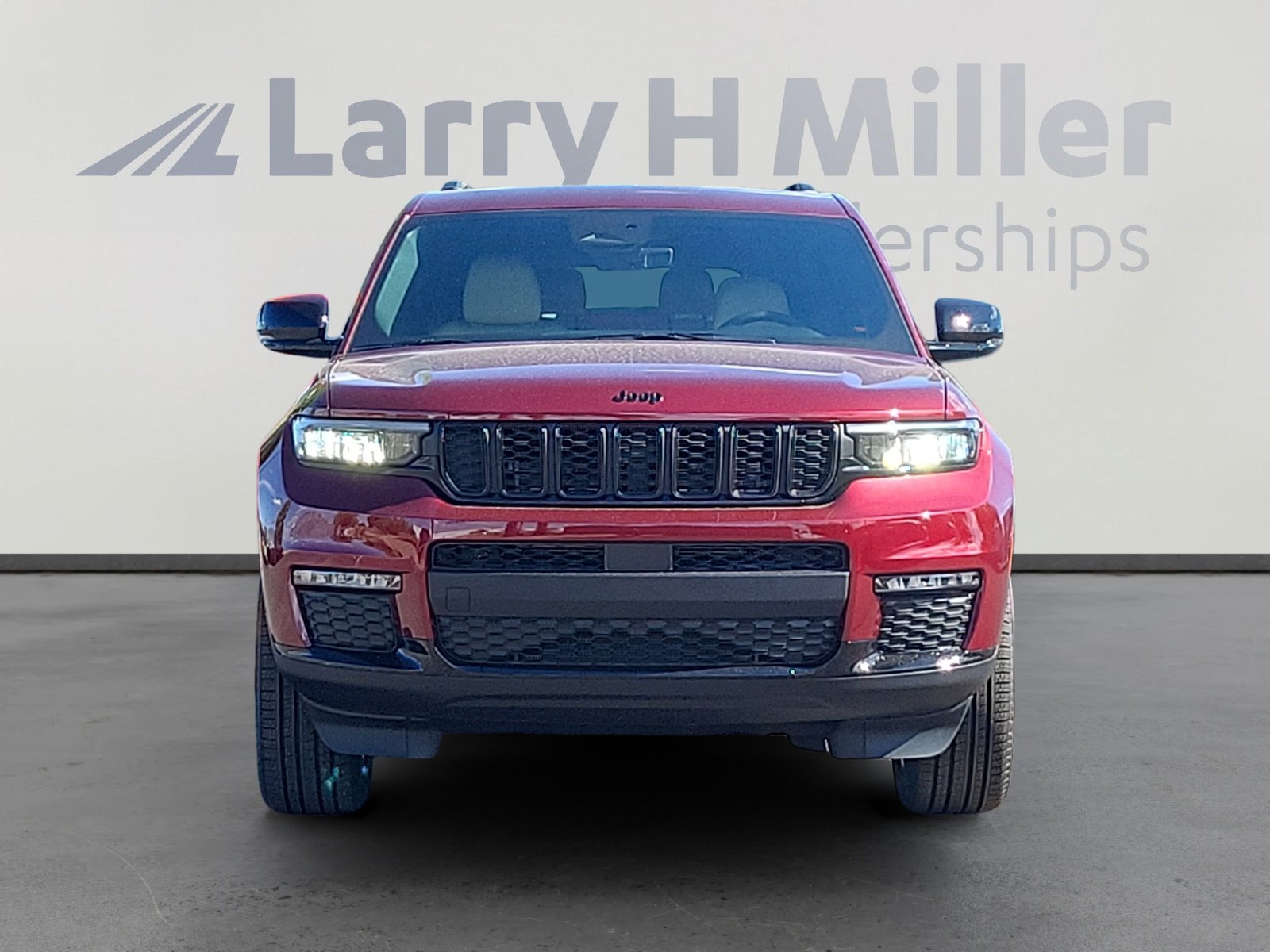 New 2025 Jeep Grand Cherokee L Limited w/ Black Appearance Package image 8