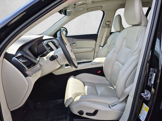 Used 2023 Volvo XC90 T8 Ultimate w/ Lounge Package AWD/4WD image 16