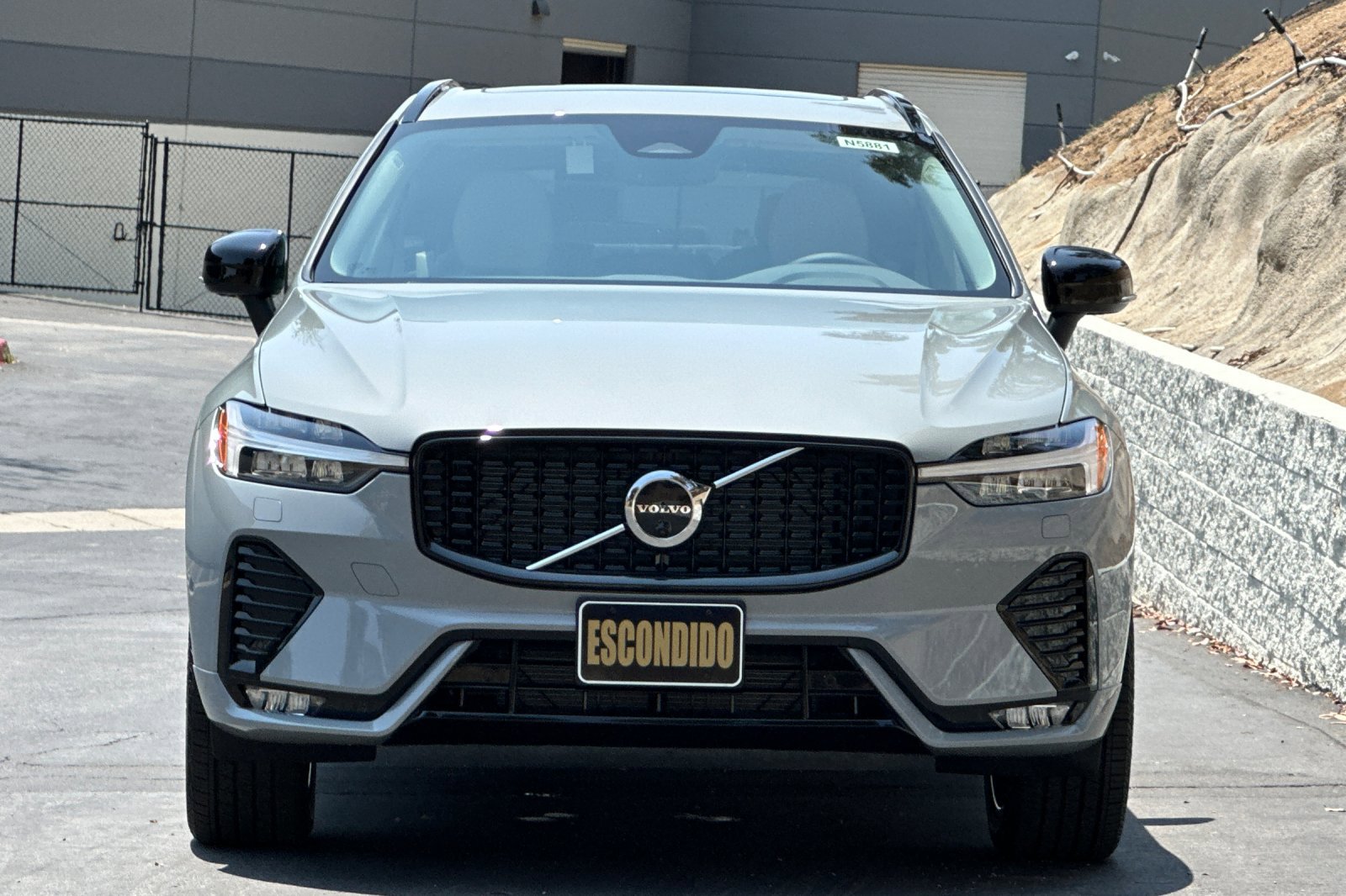 New 2025 Volvo XC60 B5 Plus w/ Climate Package image 3