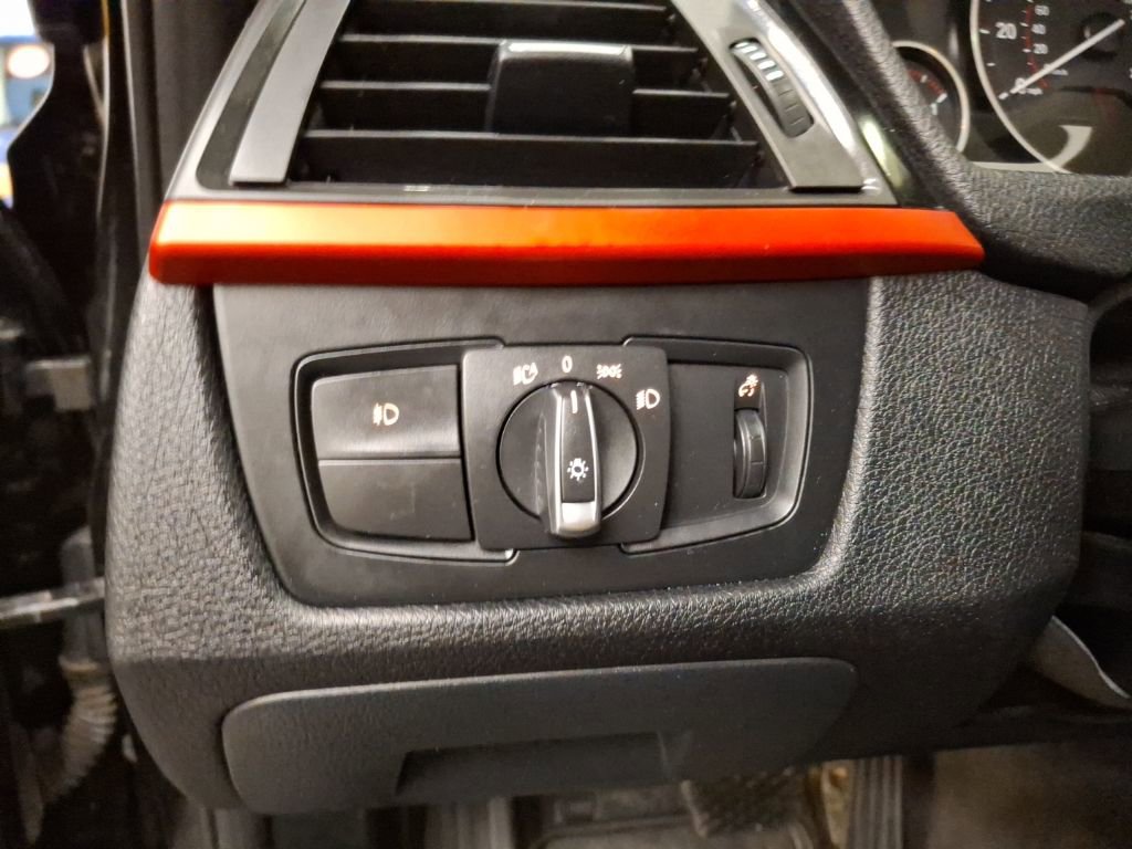 Used 2013 BMW 328i xDrive Sedan image 21