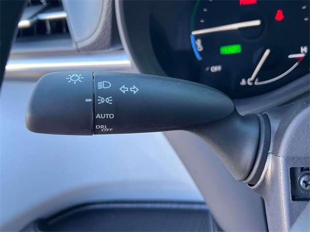 Used 2025 Toyota Sienna LE image 26