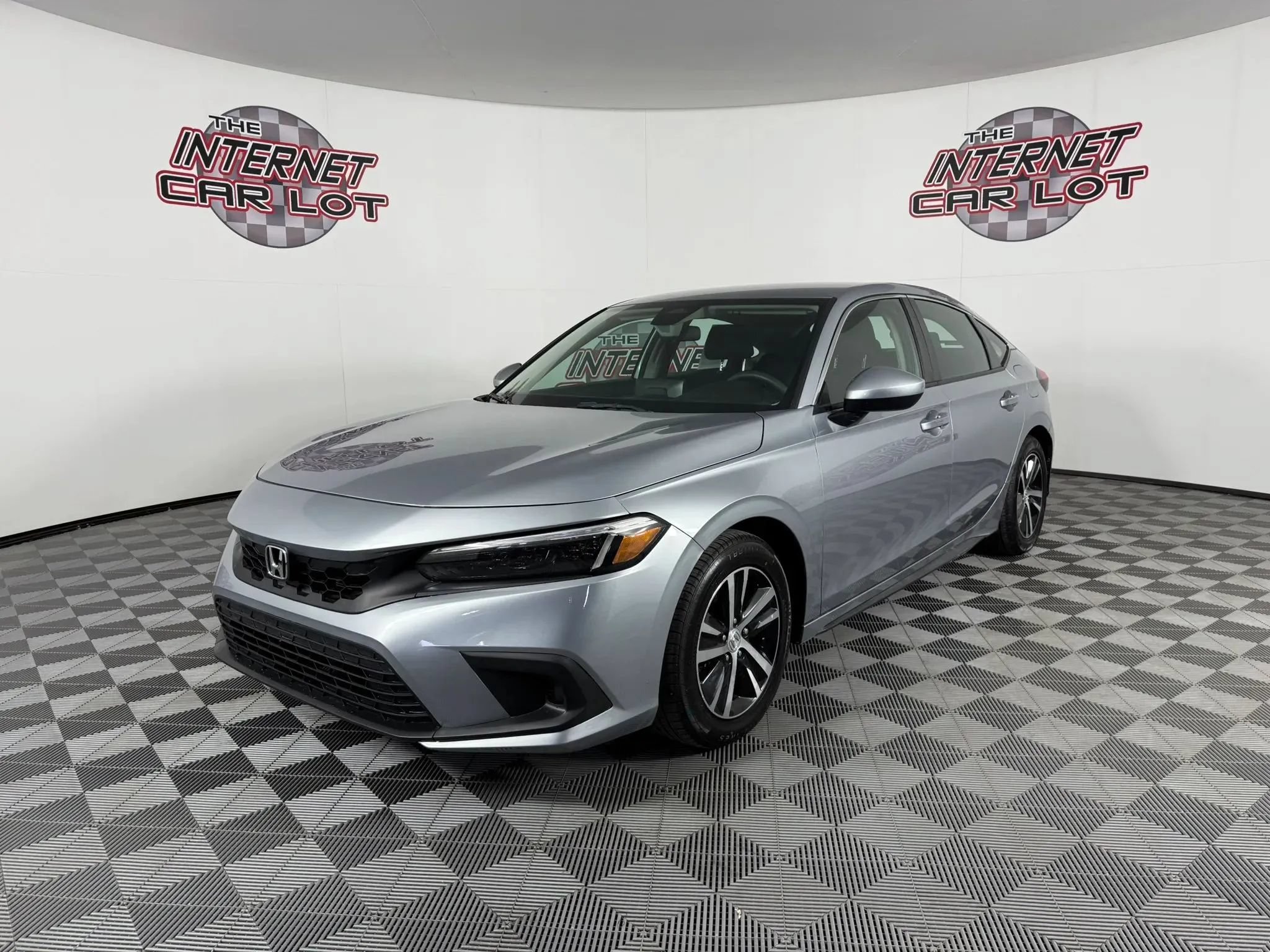 Used 2023 Honda Civic LX image 3