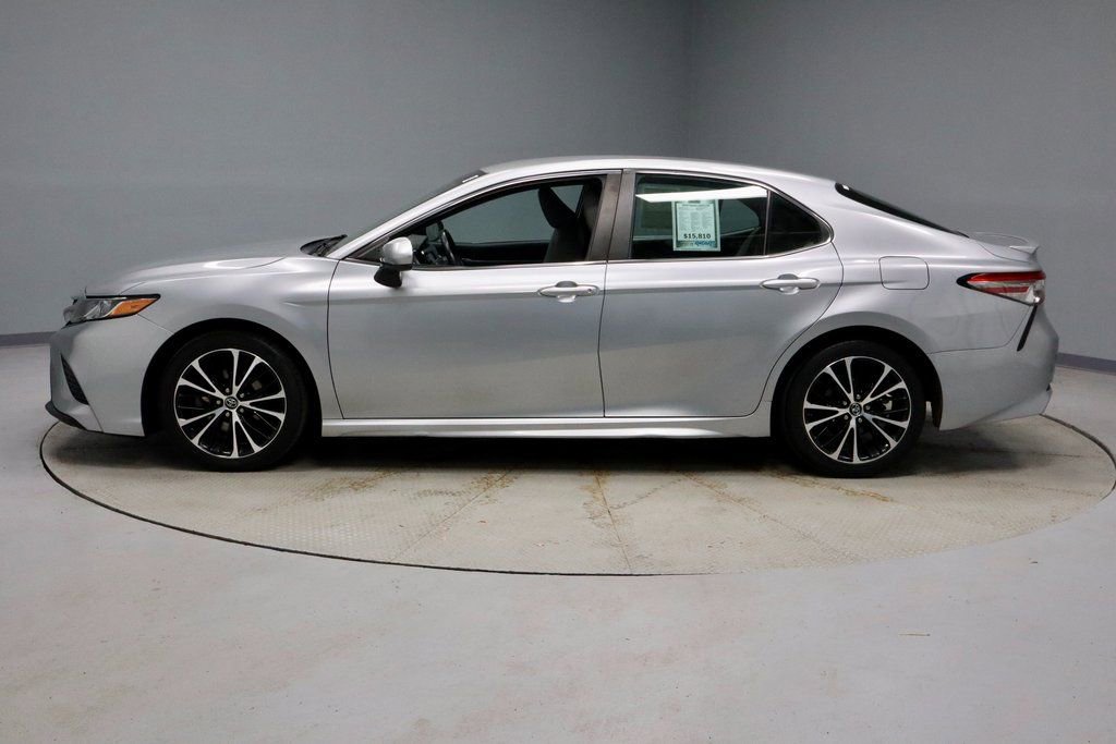 Used 2018 Toyota Camry SE image 8