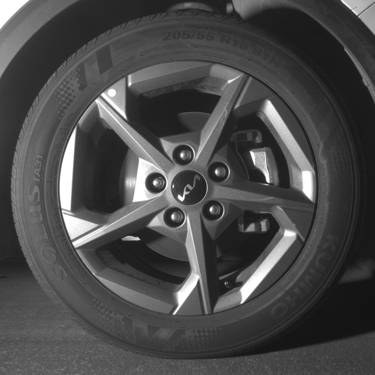 Used 2025 Kia K4 LXS image 13