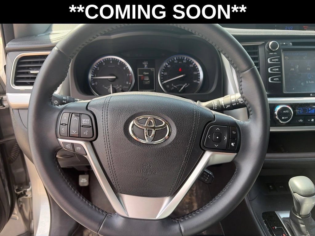 Used 2016 Toyota Highlander XLE AWD/4WD image 11