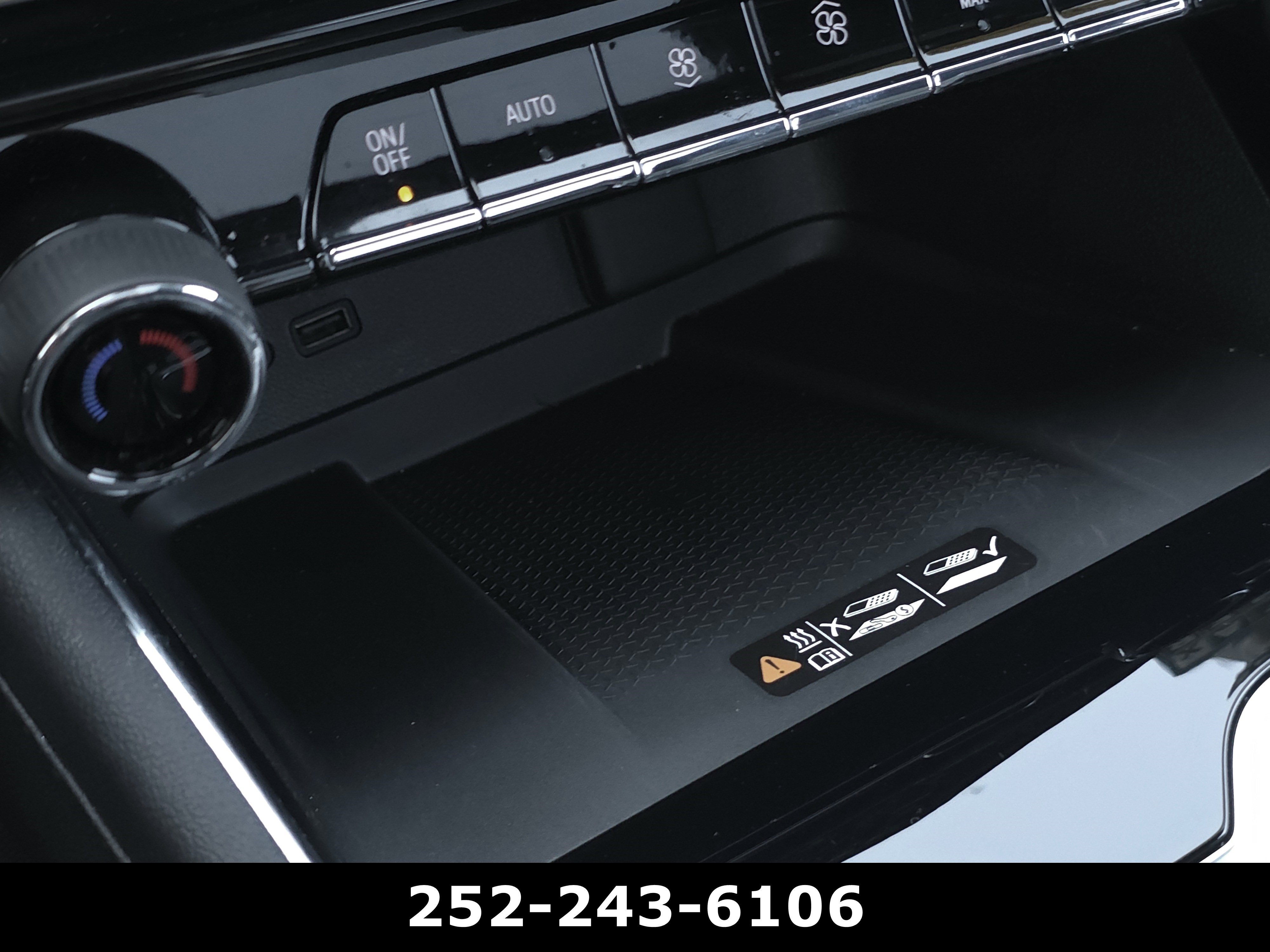 Used 2026 Chevrolet Traverse RS FWD image 17