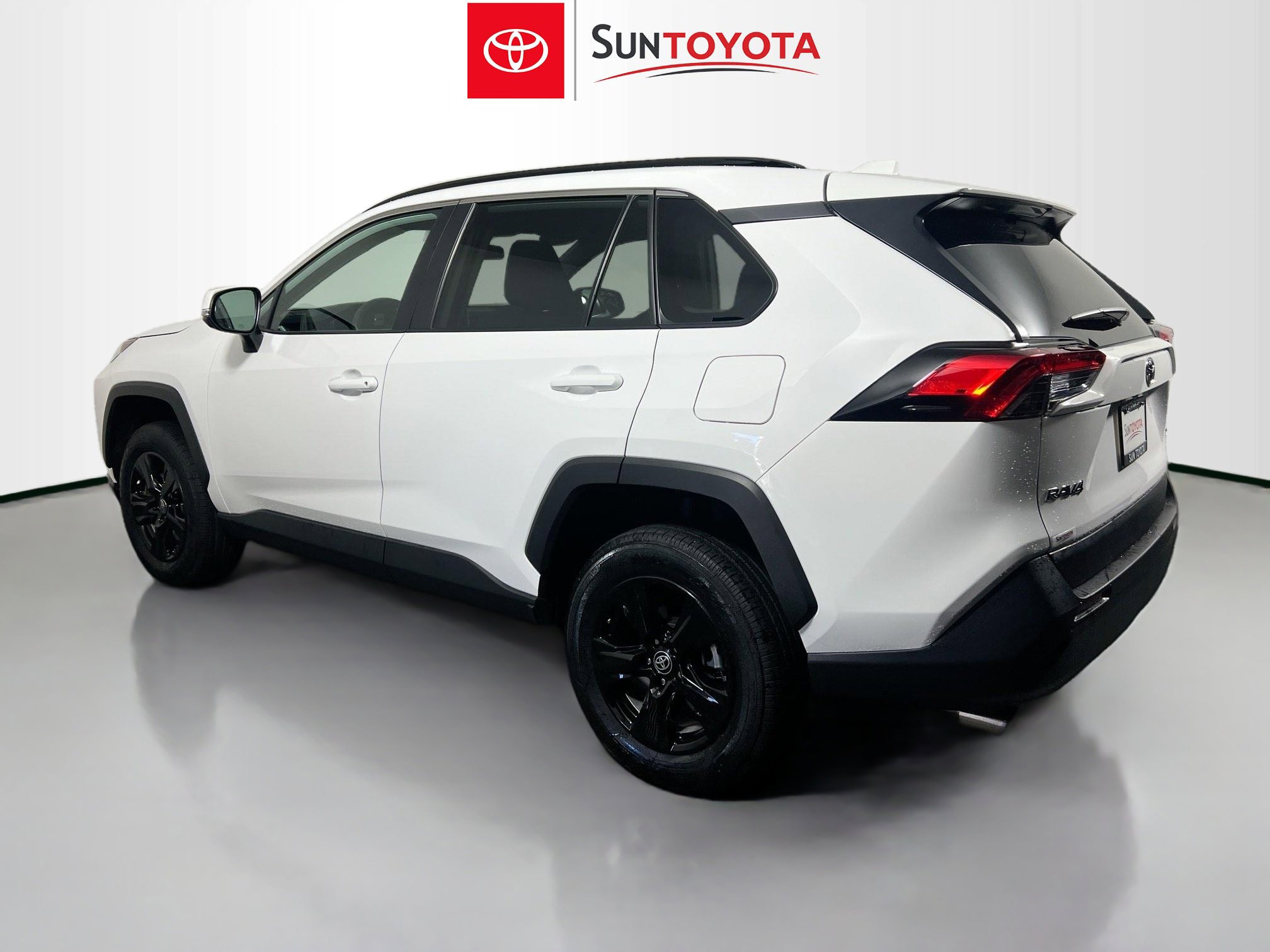 Used 2024 Toyota RAV4 XLE image 6