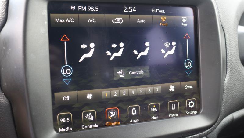 Used 2021 Jeep Renegade Trailhawk AWD/4WD image 15