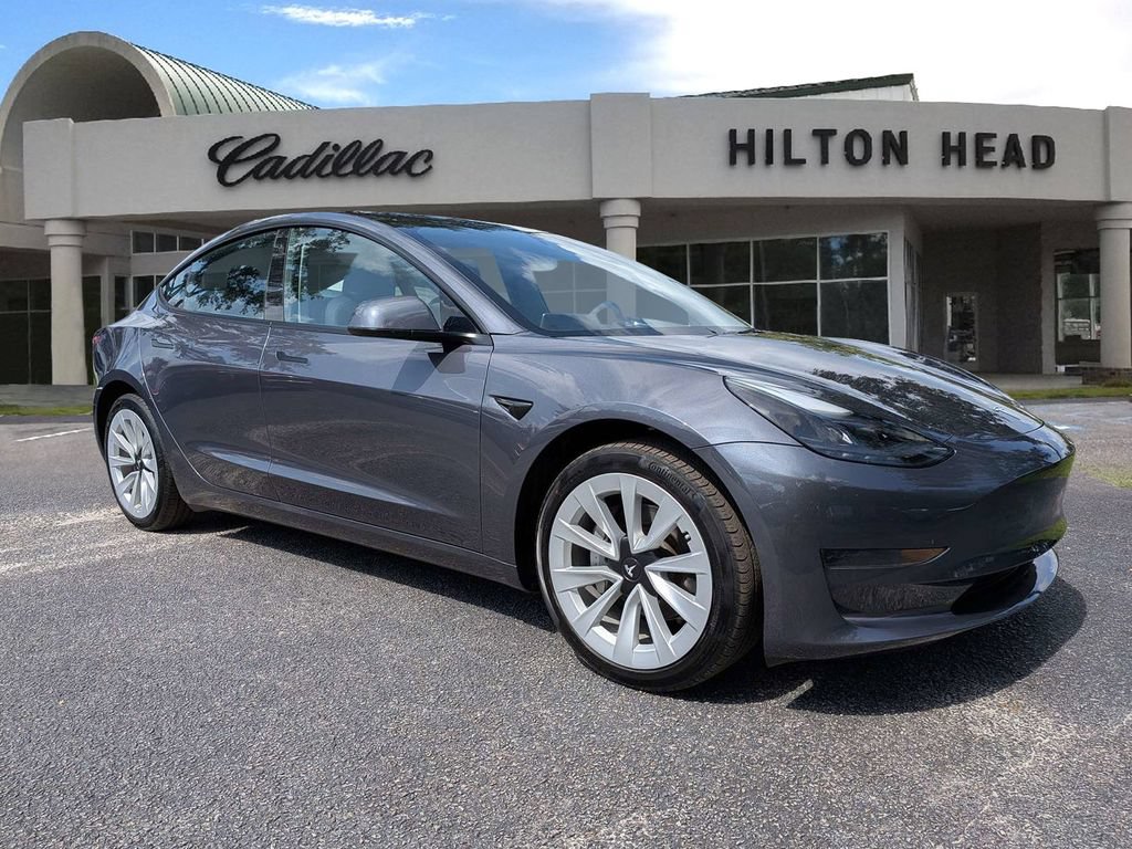 Used 2023 Tesla Model 3 Standard Range RWD image 1