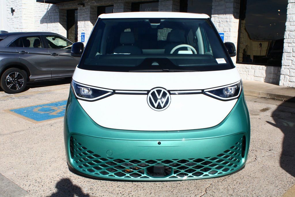 Used 2025 Volkswagen ID. Buzz 1st Edition image 10