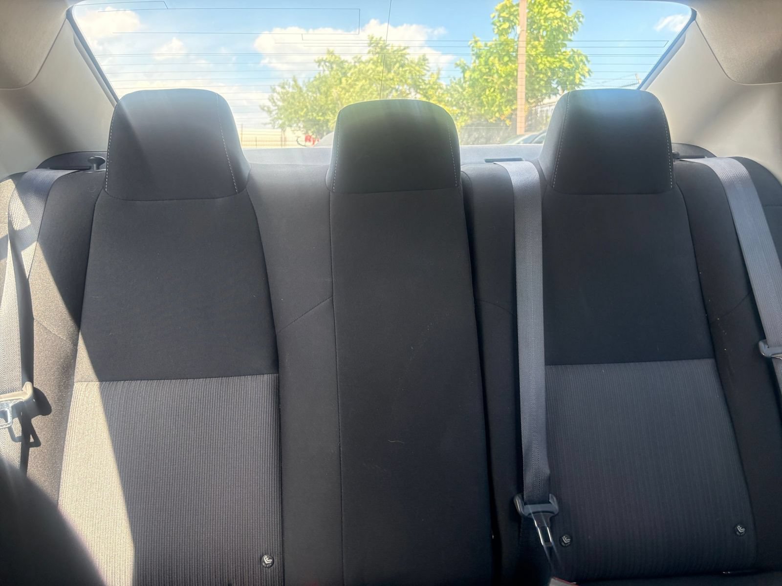 Used 2025 Nissan Sentra SV FWD image 28