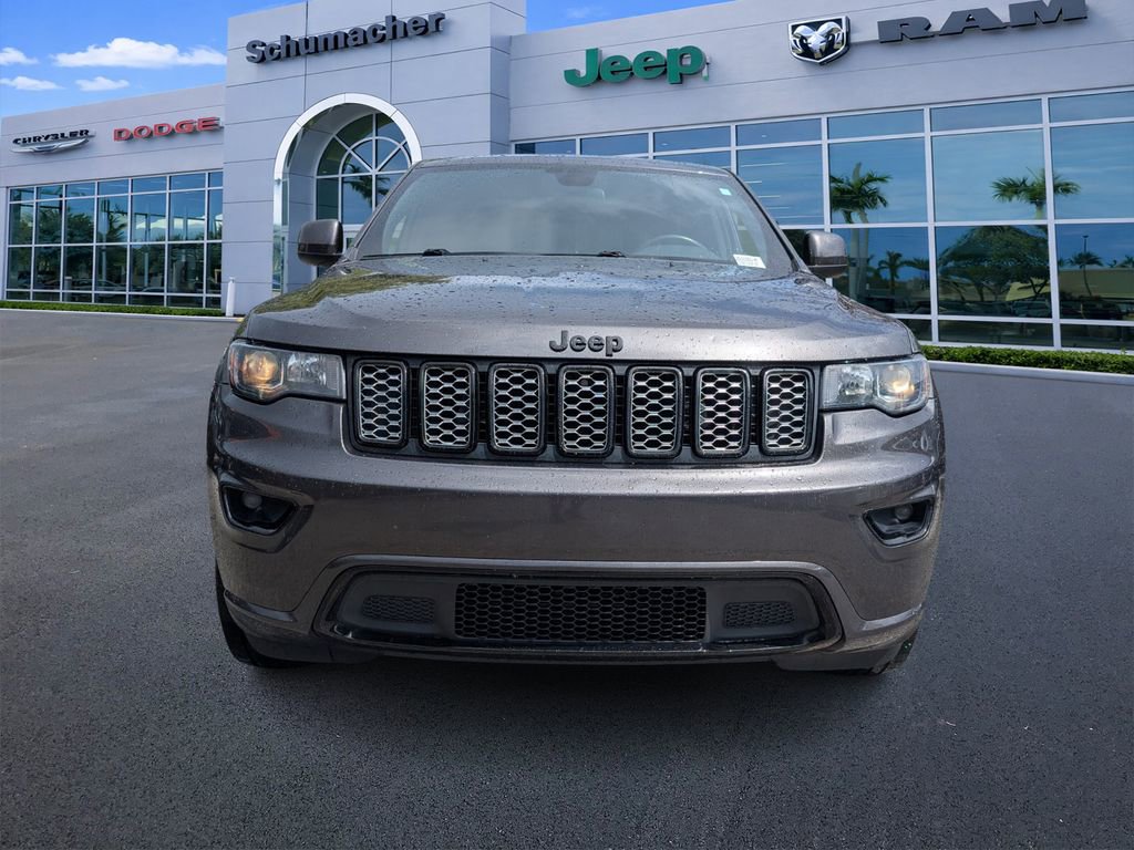 Certified 2021 Jeep Grand Cherokee Laredo X image 2