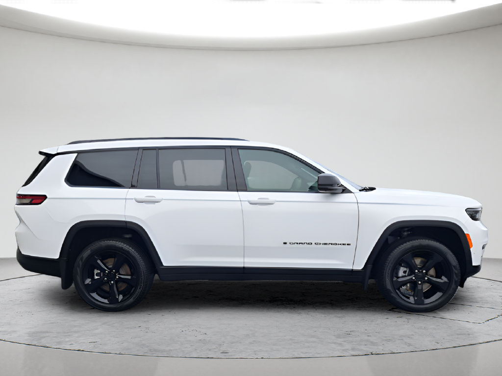 New 2025 Jeep Grand Cherokee L Limited w/ Luxury Tech Group II AWD/4WD image 4