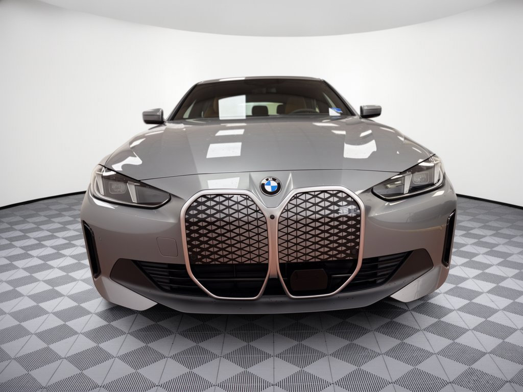 Used 2026 BMW i4 xDrive40i w/ Premium Package AWD/4WD image 6