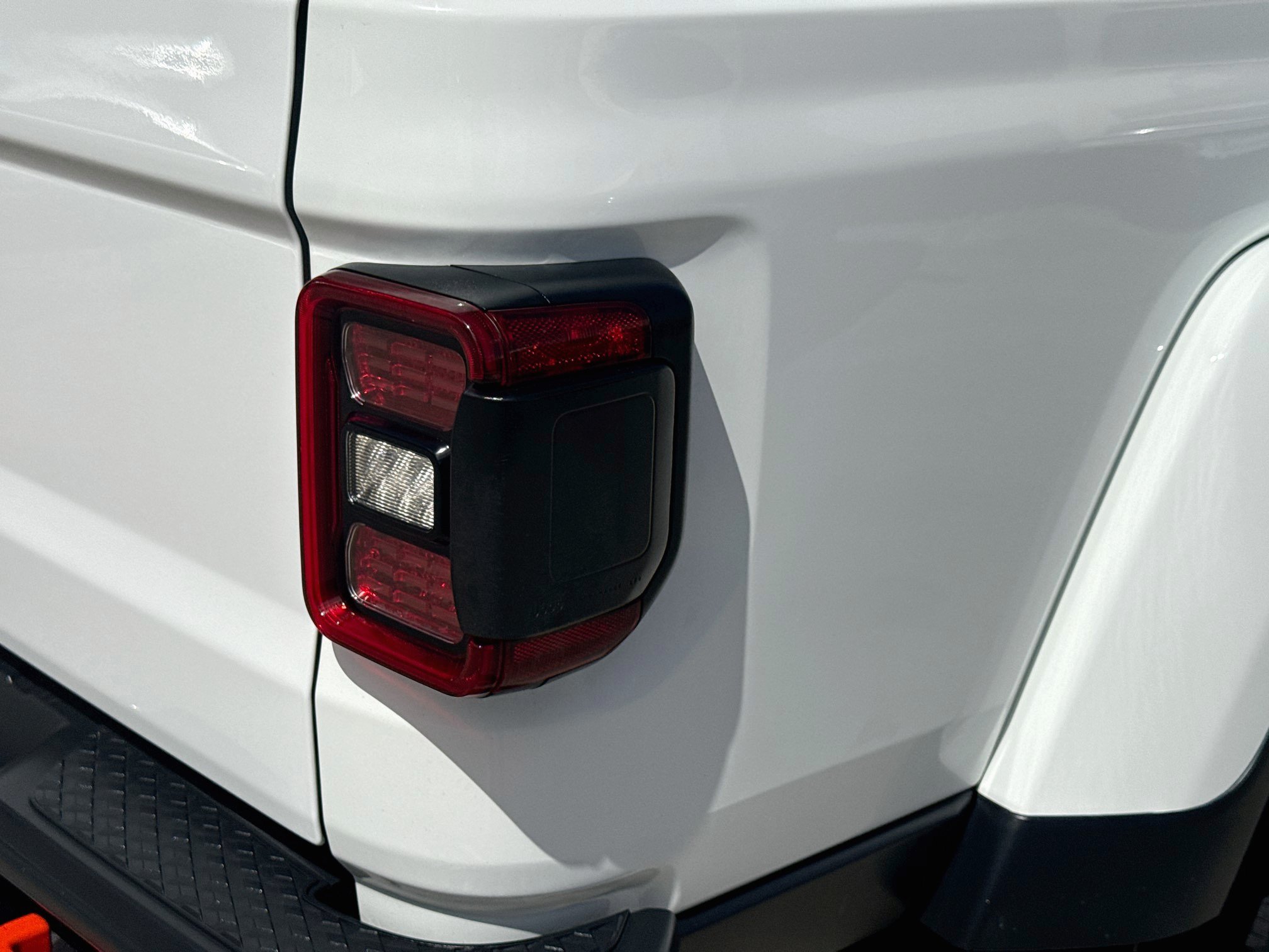 Used 2021 Jeep Gladiator Mojave AWD/4WD image 27