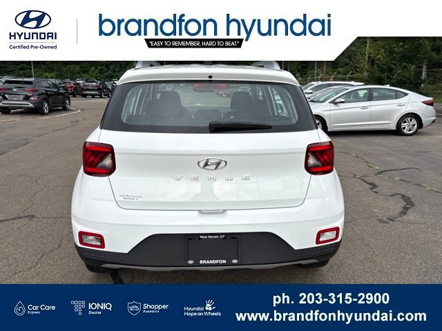 Certified 2023 Hyundai Venue SEL FWD image 5