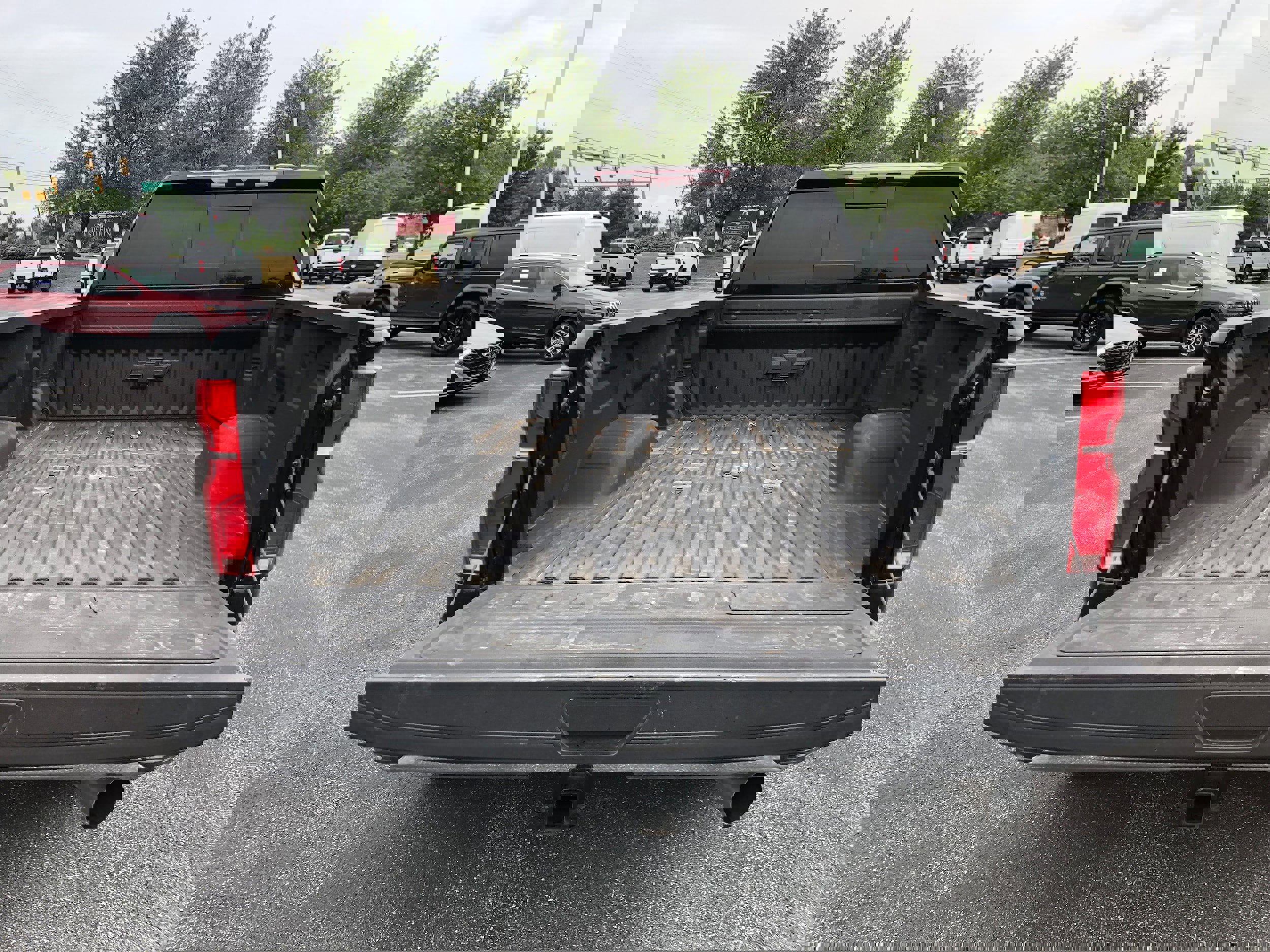 Used 2025 Chevrolet Silverado 3500 LTZ image 7