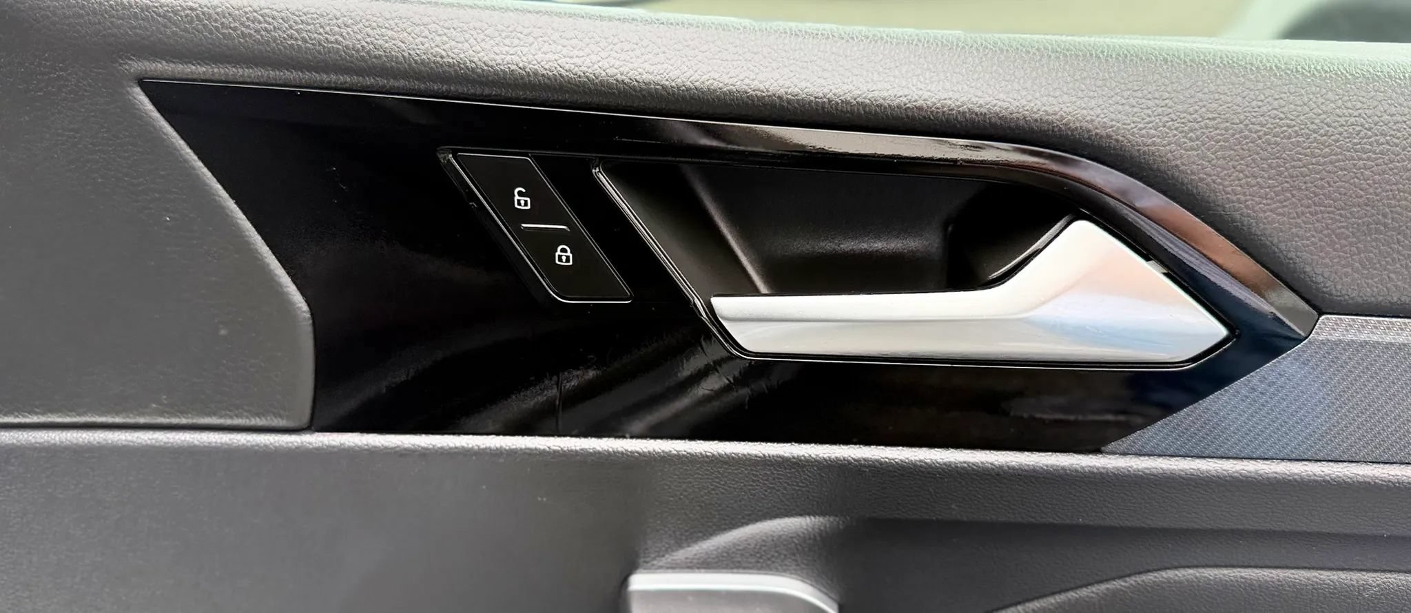 Used 2019 Volkswagen Jetta GLI FWD image 37