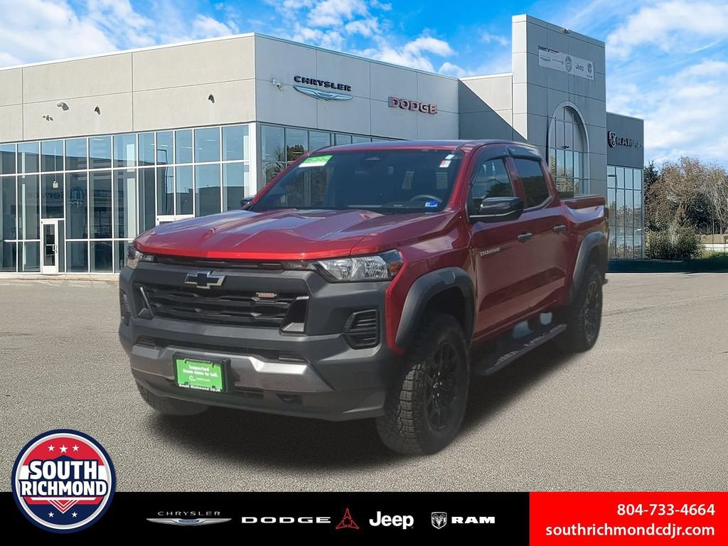 Used 2024 Chevrolet Colorado Trail Boss w/ Advanced Trailering Package AWD/4WD image 1