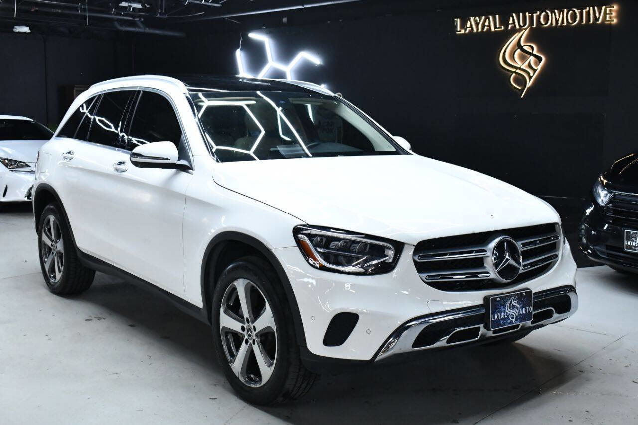 Used 2021 Mercedes-Benz GLC 300 4MATIC image 2