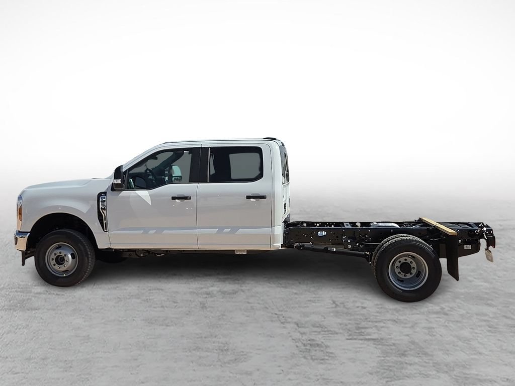 New 2026 Ford F350 XL w/ XL Chrome Package AWD/4WD image 6