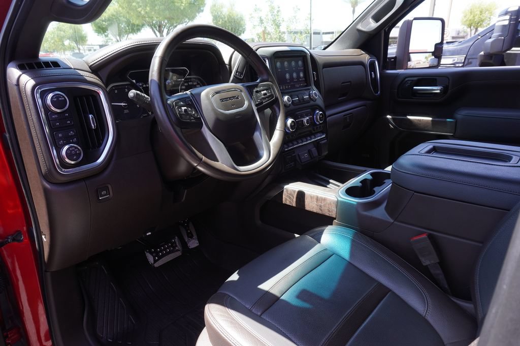 Used 2022 GMC Sierra 3500 Denali AWD/4WD image 18