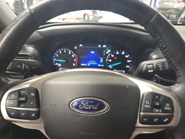 Used 2020 Ford Explorer Limited w/ Class III Trailer Tow Package image 17