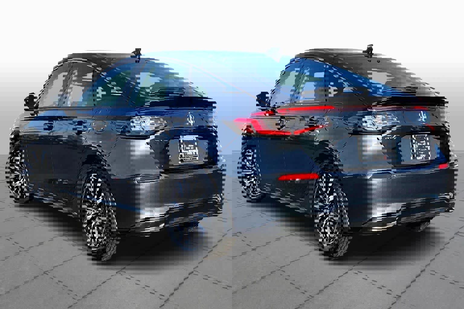 Used 2024 Honda Civic EX-L image 11