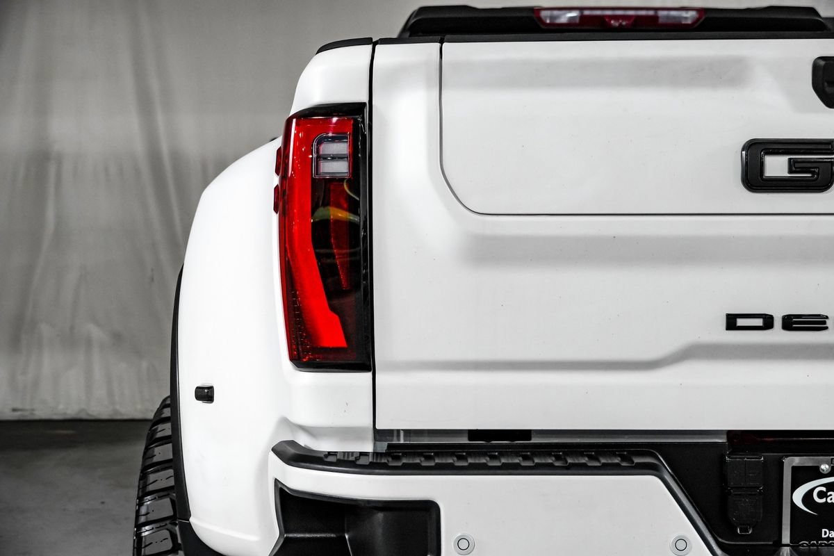 Used 2024 GMC Sierra 3500 Denali Ultimate AWD/4WD image 43