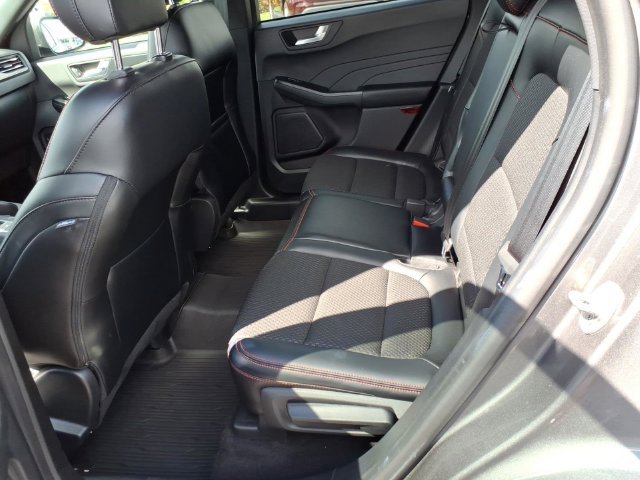 Used 2024 Ford Escape ST-Line w/ Tech Pack #1 AWD/4WD image 15