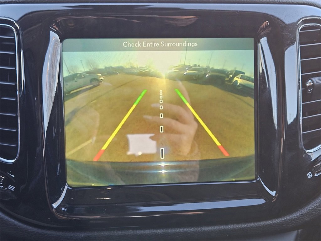 Used 2018 Jeep Compass Limited w/ Navigation Group image 15