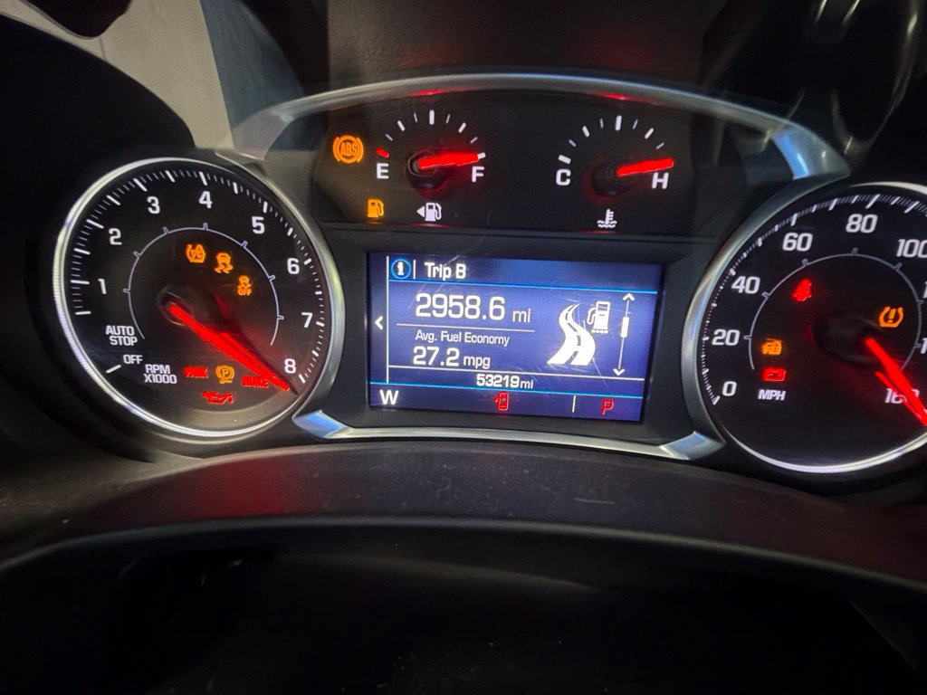Used 2021 GMC Terrain SLE FWD image 2