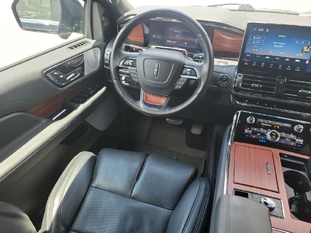 Used 2024 Lincoln Navigator L Reserve AWD/4WD image 26