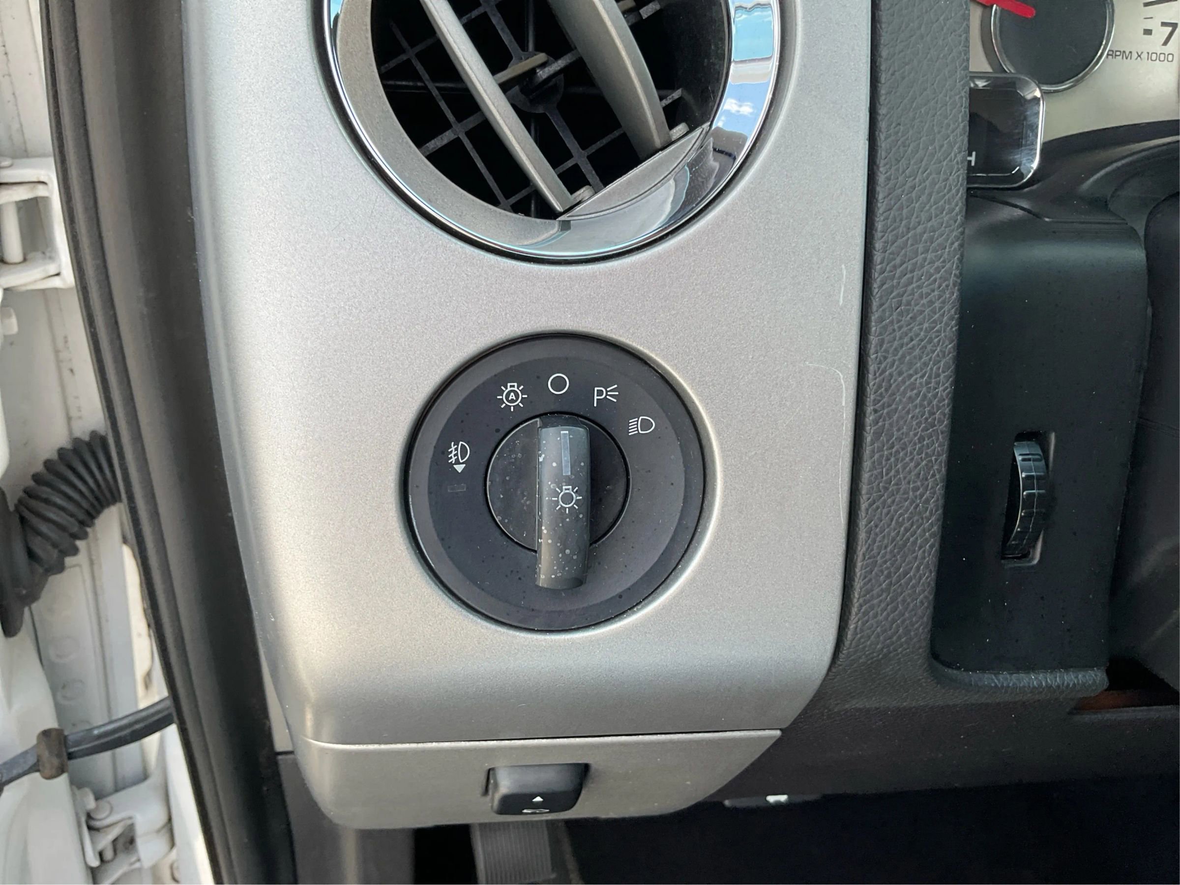 Used 2014 Ford Expedition EL Limited w/ Equipment Group 301A image 16