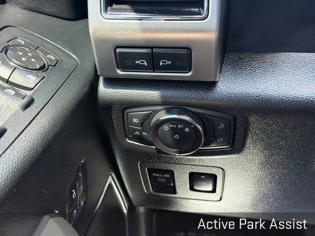 Used 2018 Ford F150 Platinum w/ Equipment Group 701A Luxury AWD/4WD image 42