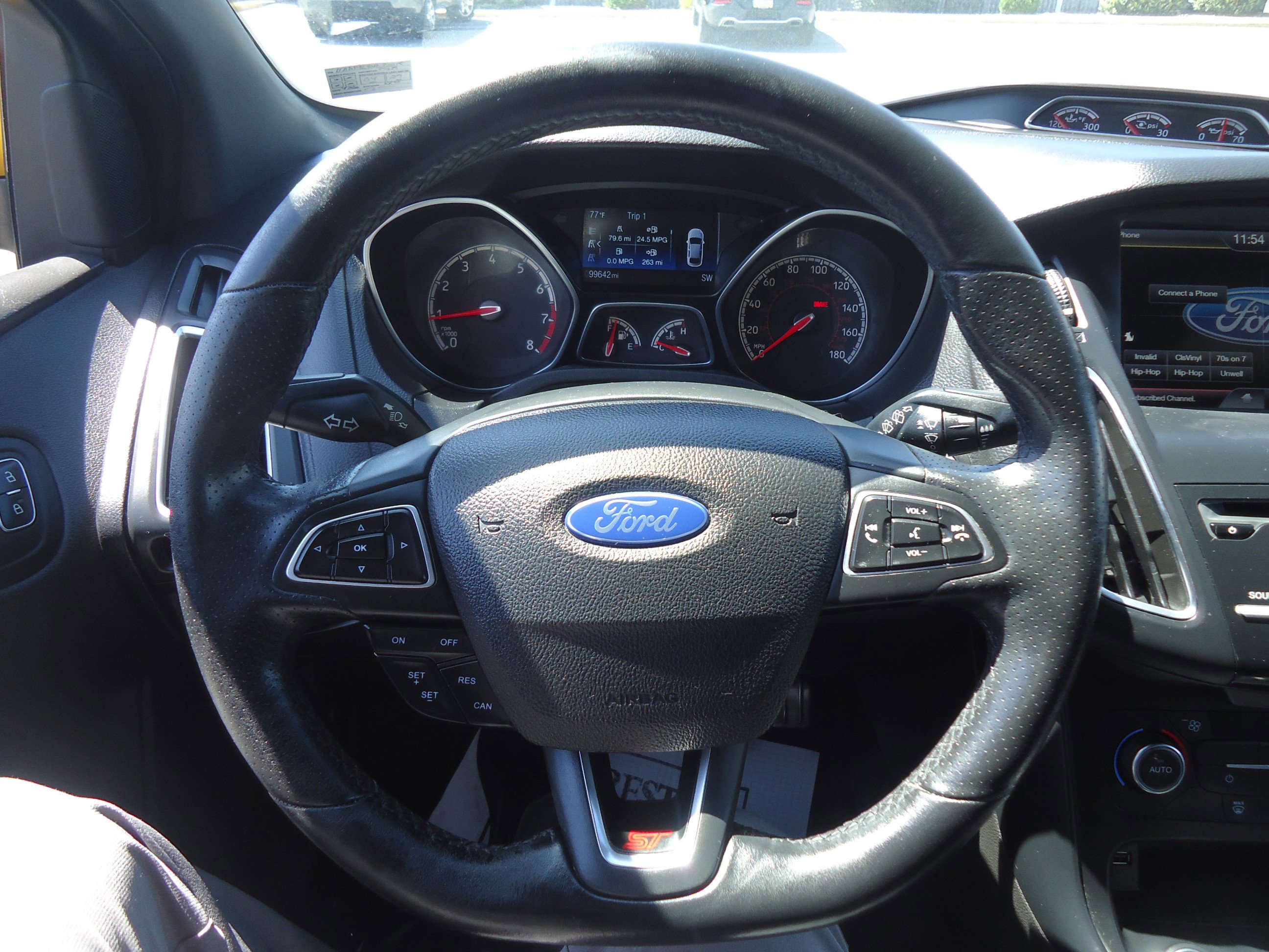 Used 2015 Ford Focus ST w/ Equipment Group 401A FWD image 13