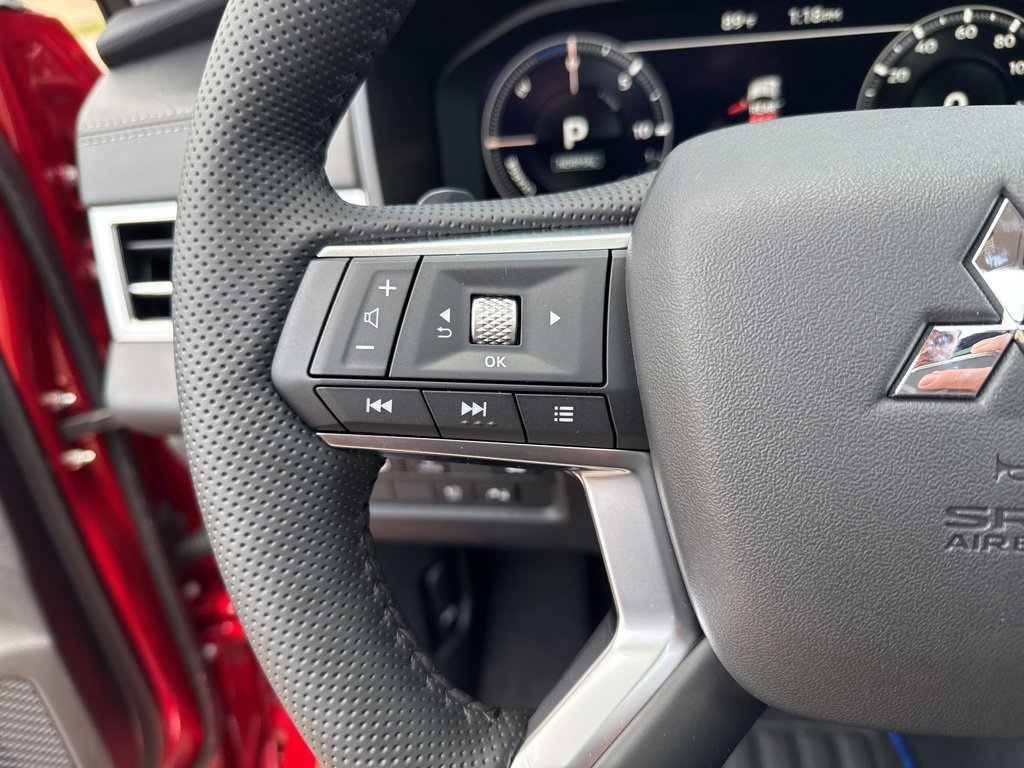 New 2025 Mitsubishi Outlander SEL image 36