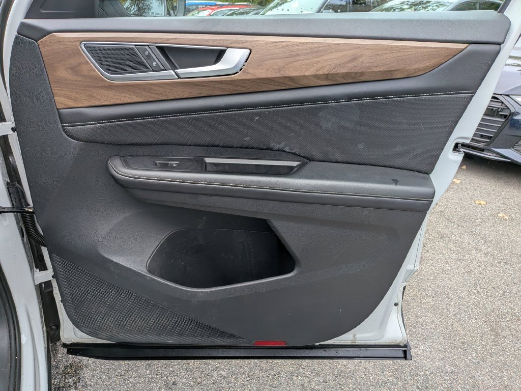 Used 2024 Volkswagen Atlas SE FWD image 33