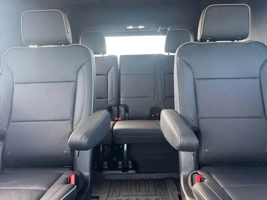 New 2026 GMC Yukon Elevation AWD/4WD image 19