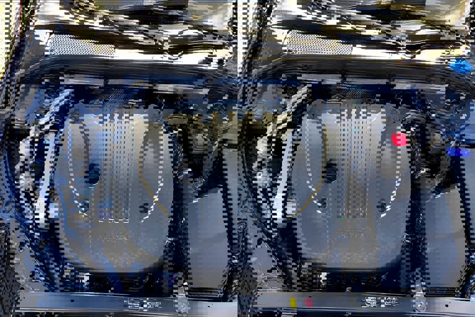 Used 2023 Volvo S60 B5 Plus AWD/4WD image 33