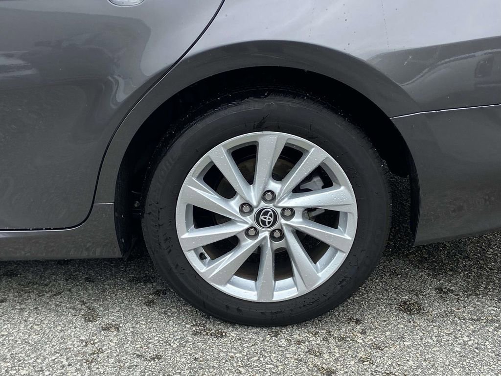 Used 2023 Toyota Camry LE FWD image 9