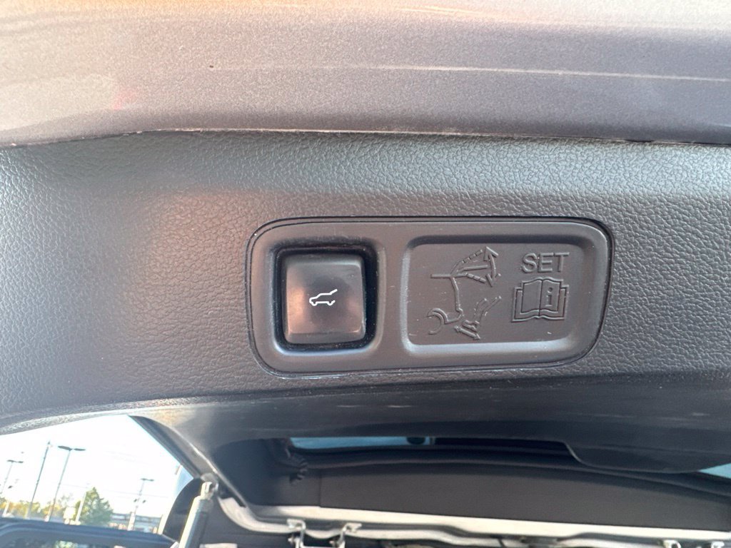 Used 2021 Ford Expedition Limited AWD/4WD image 29