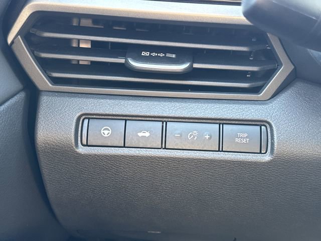 Used 2024 Nissan Altima 2.0 SR image 24